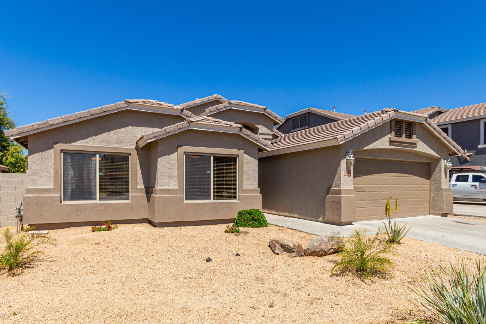 1238 W Dana Drive