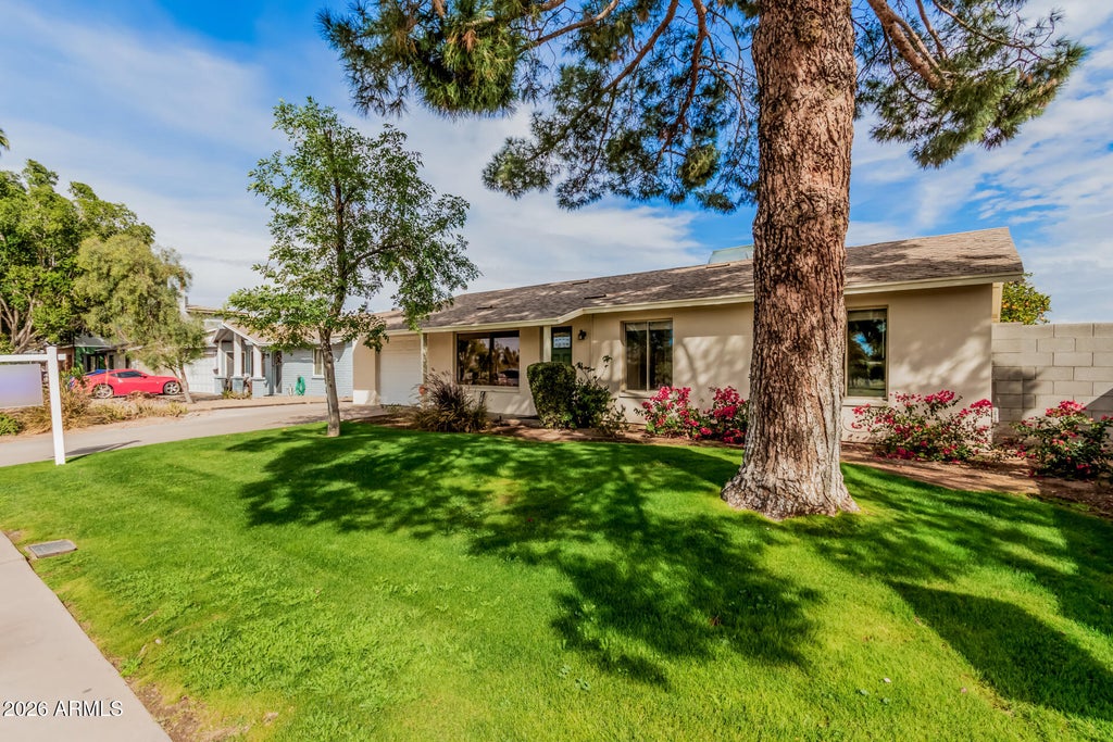 Photo of 5433 S Mill Avenue, Tempe, AZ 85283 (MLS # 7094153)