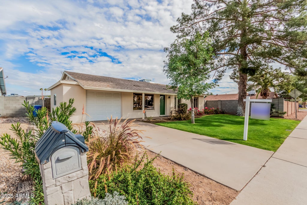 Photo of 5433 S Mill Avenue, Tempe, AZ 85283 (MLS # 7094153)