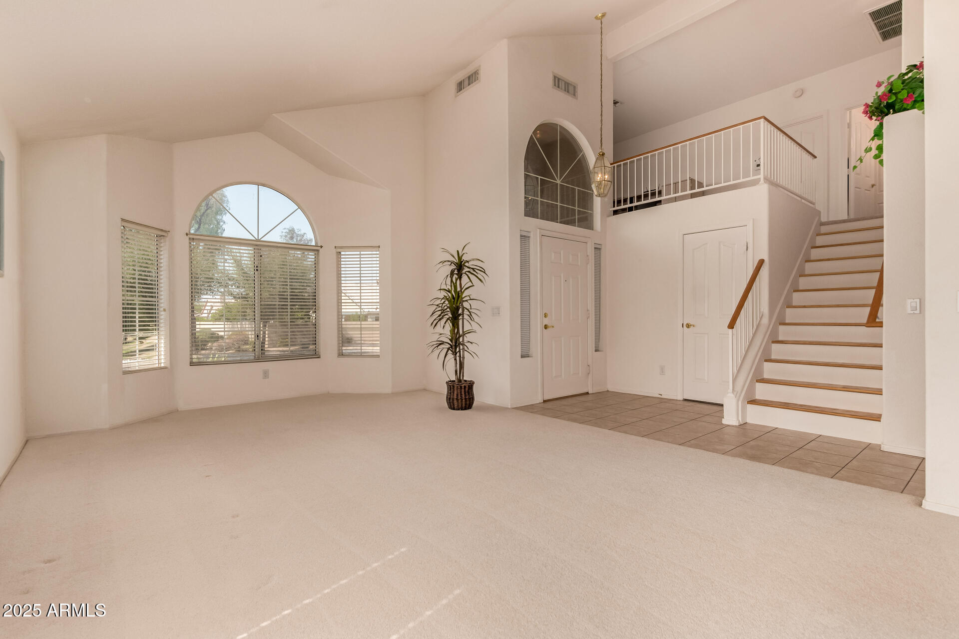 321 W BETSY Lane