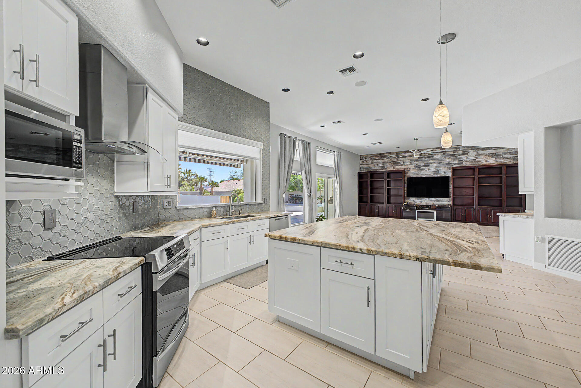 RICHLAND ESTATES - Residential