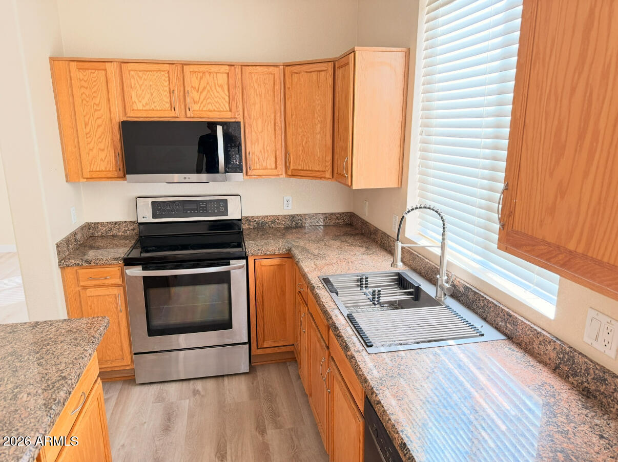 17640 N 17TH Street N