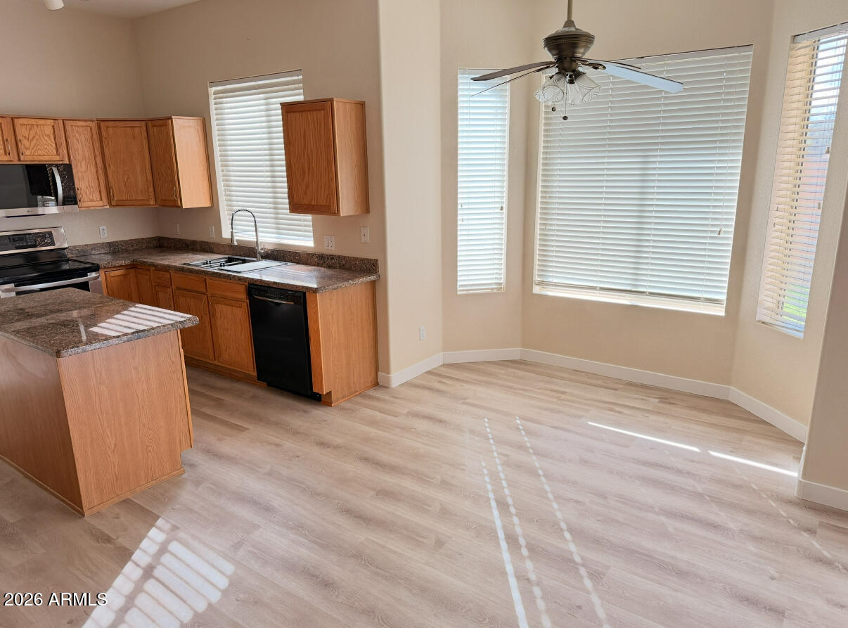 17640 N 17TH Street N