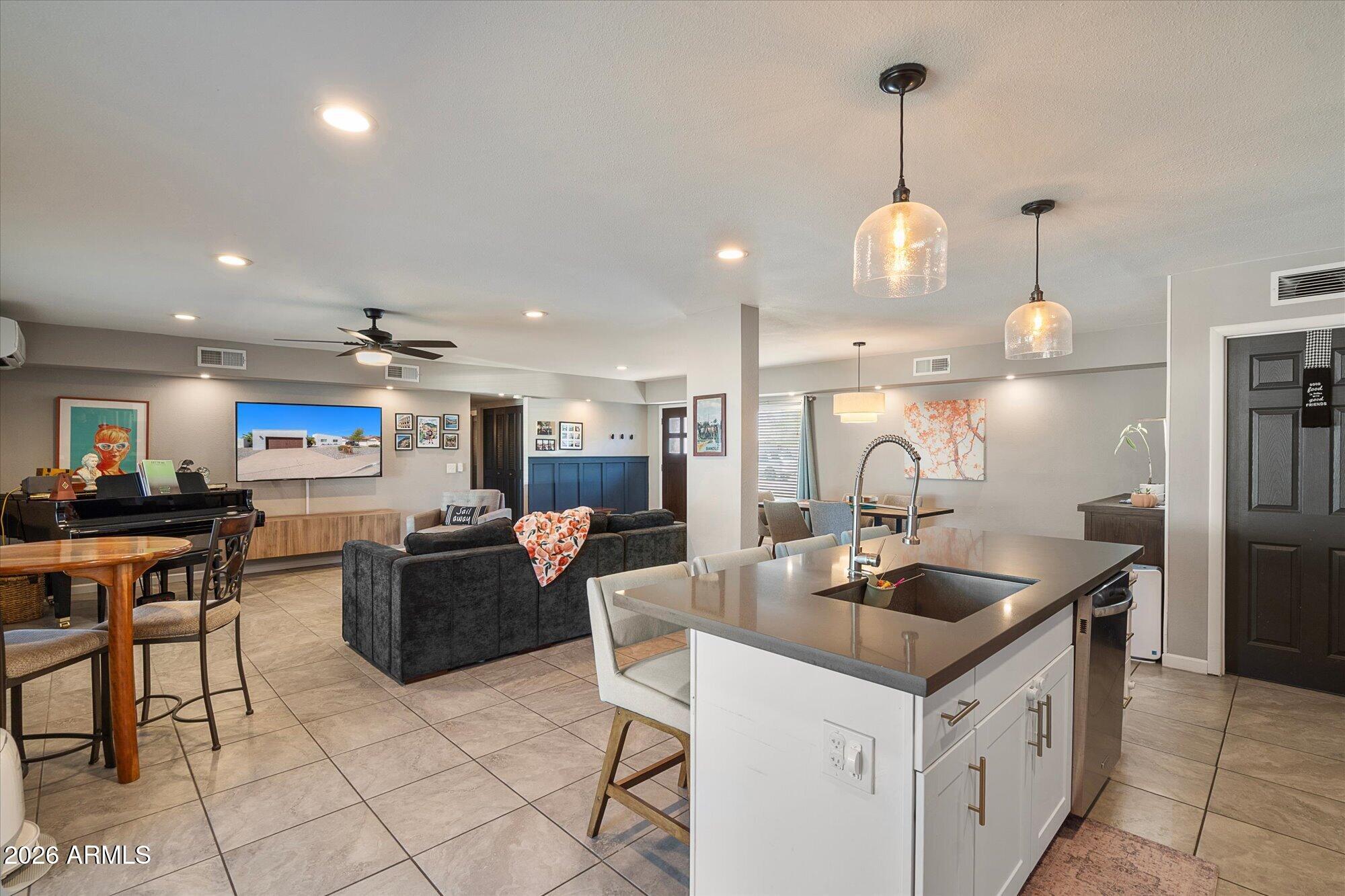 3020 E LARKSPUR Drive