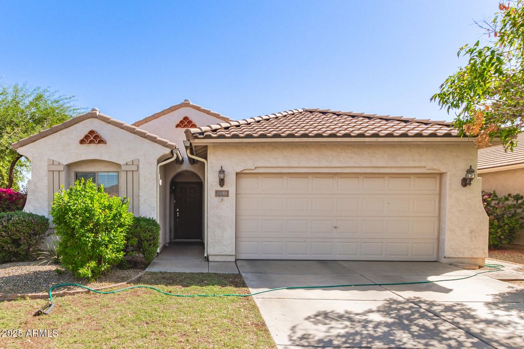 Photo of 8859 N 181st Avenue, Waddell, AZ 85355 (MLS # 6921920)