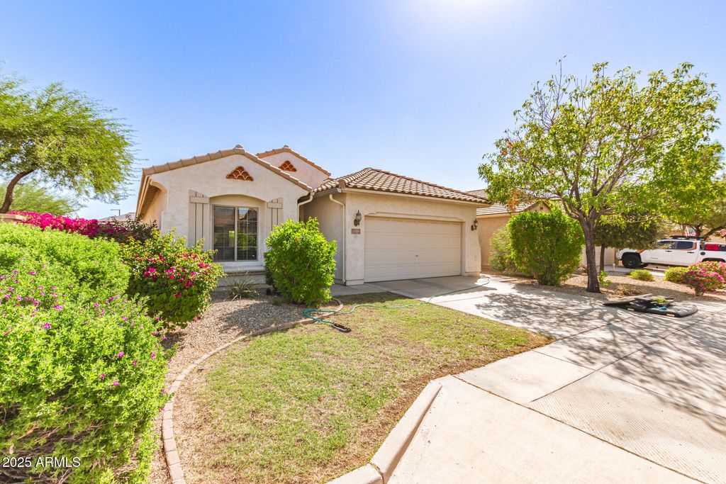 Photo of 8859 N 181st Avenue, Waddell, AZ 85355 (MLS # 6921920)