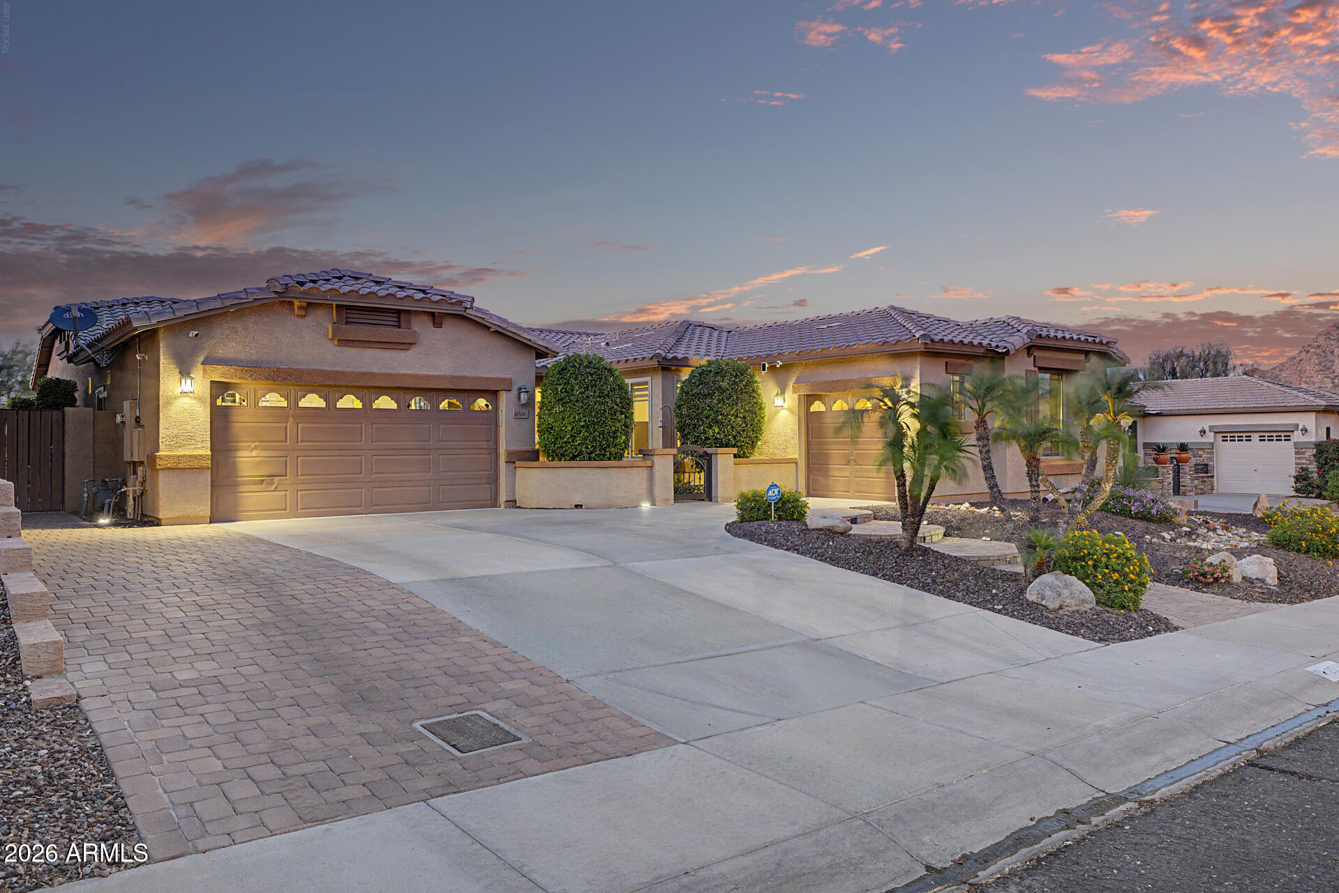 6536 W BROOKHART Way
