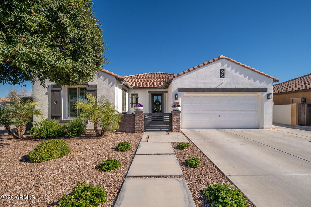 Photo of 4561 N Luna Road W, Litchfield Park, AZ 85340 (MLS # 6967907)