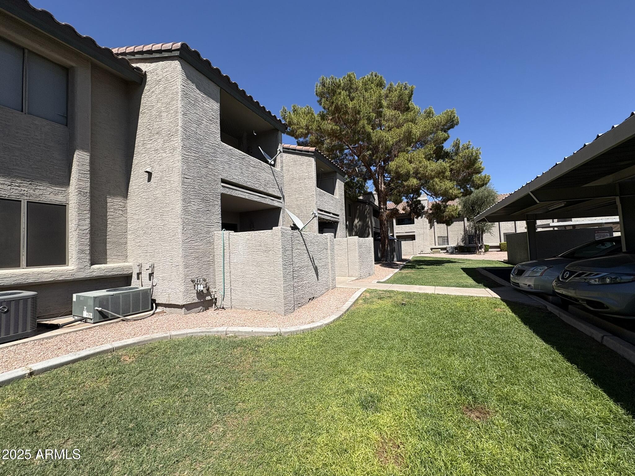 533 W Guadalupe Road 1110