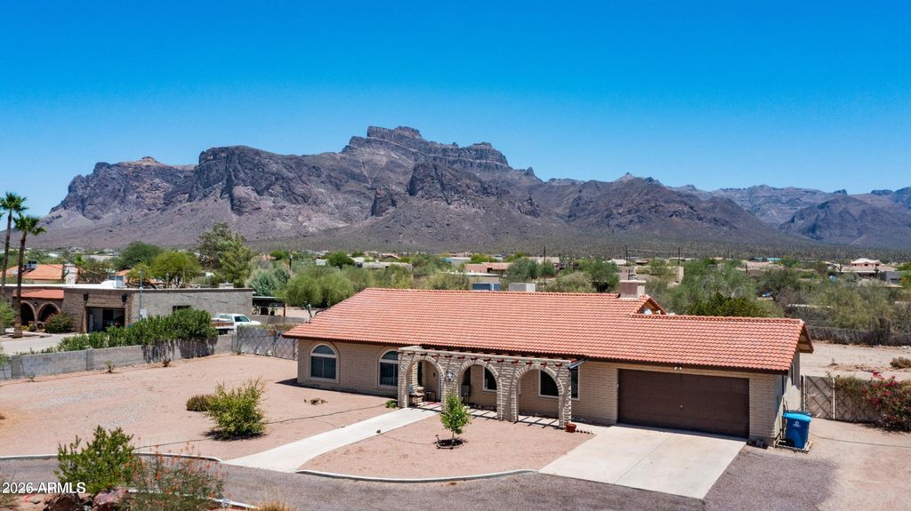 Photo of 95 S Val Vista Road, Apache Junction, AZ 85119 (MLS # 6972861)