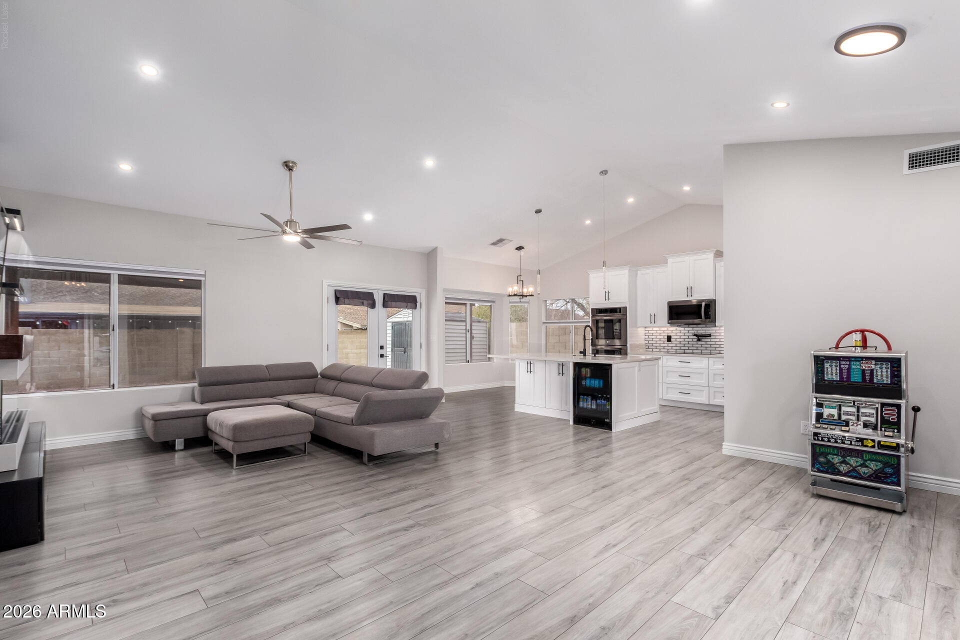 4537 E TOWNE Lane