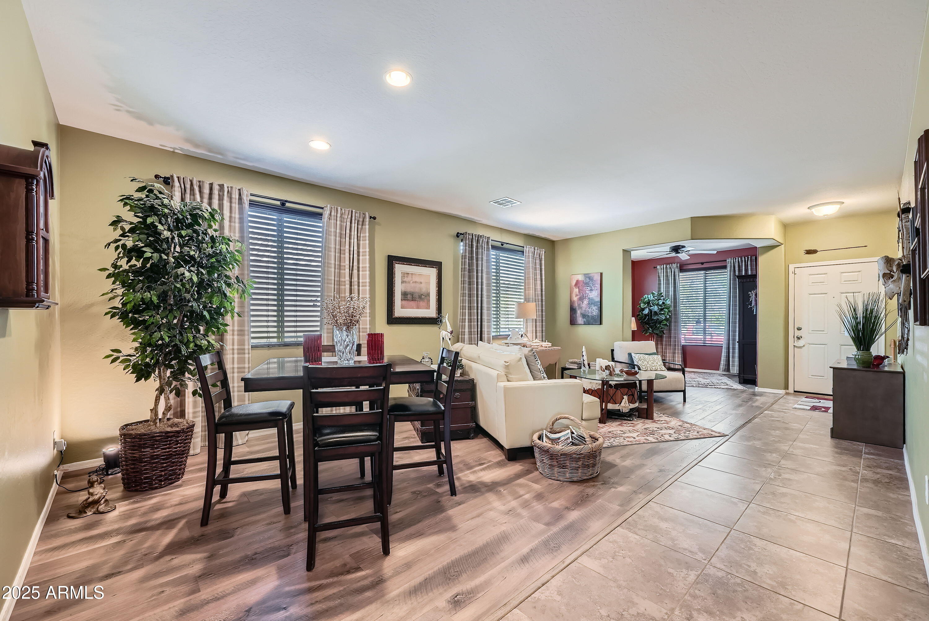 2323 W ALICIA Drive