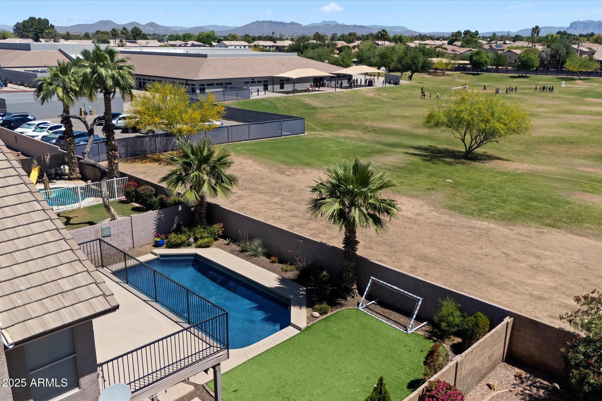 1089 N ARROYO Lane