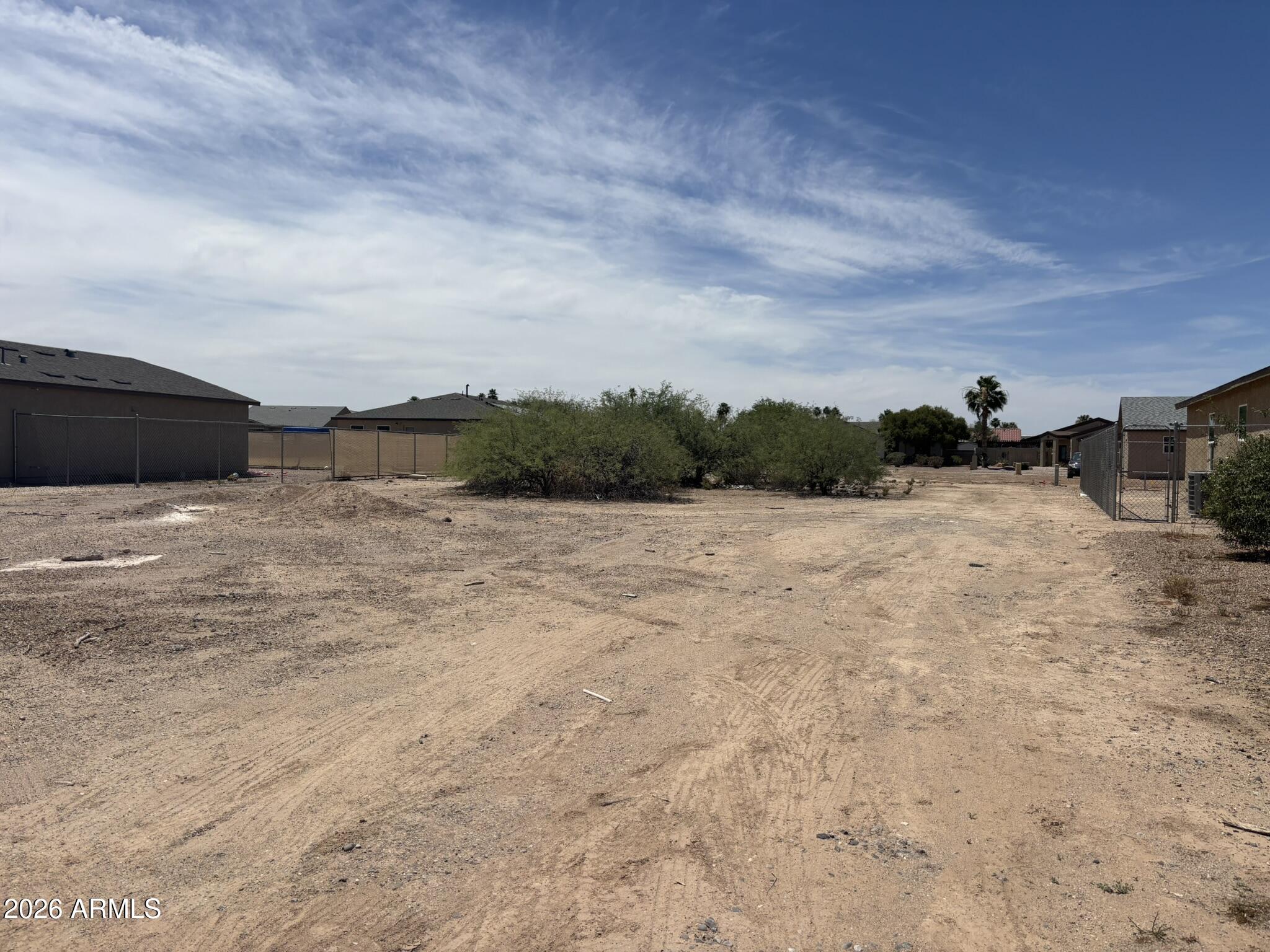 ARIZONA CITY UNIT TEN - Land