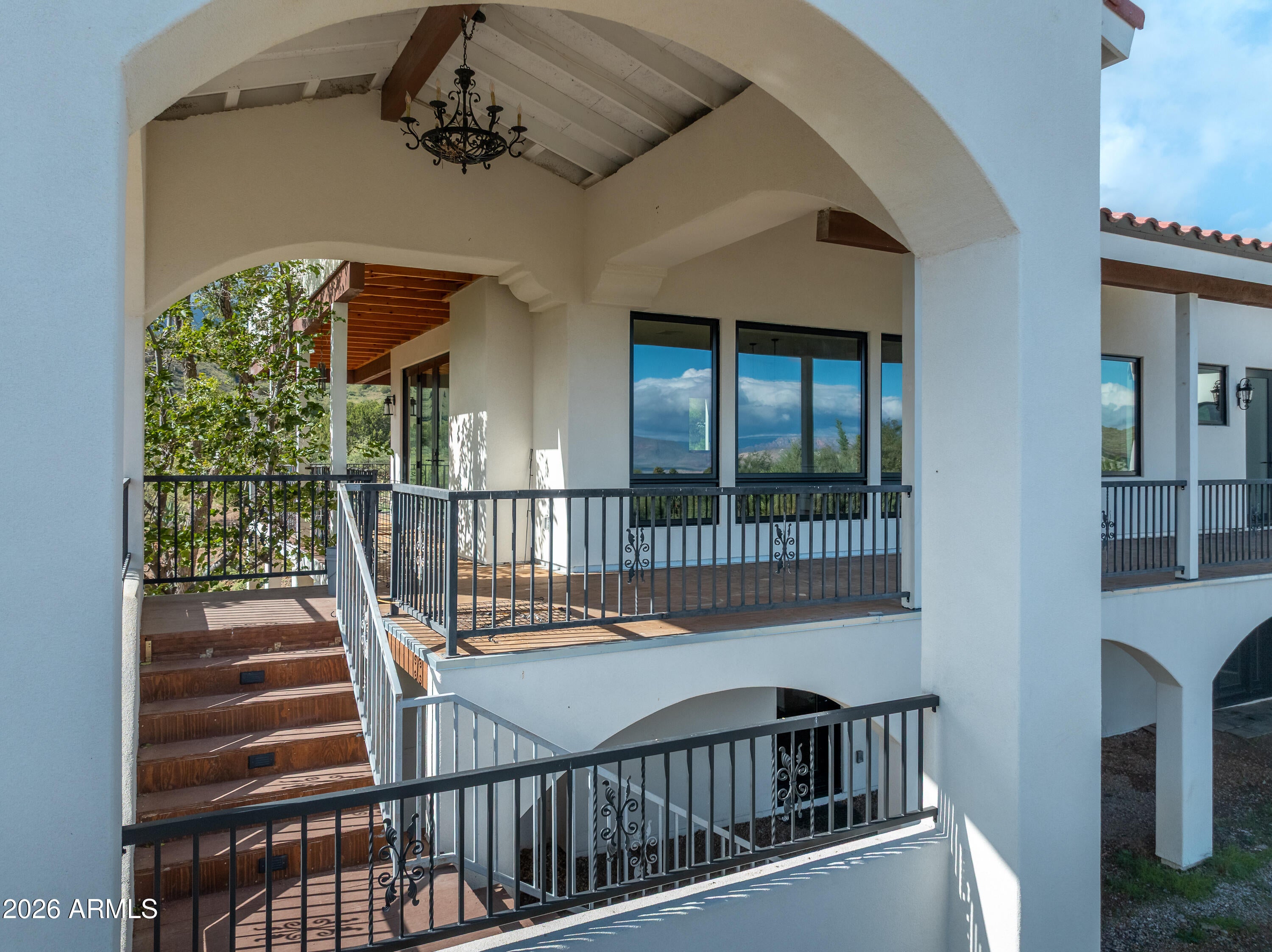 2760 WINDMILL Lane