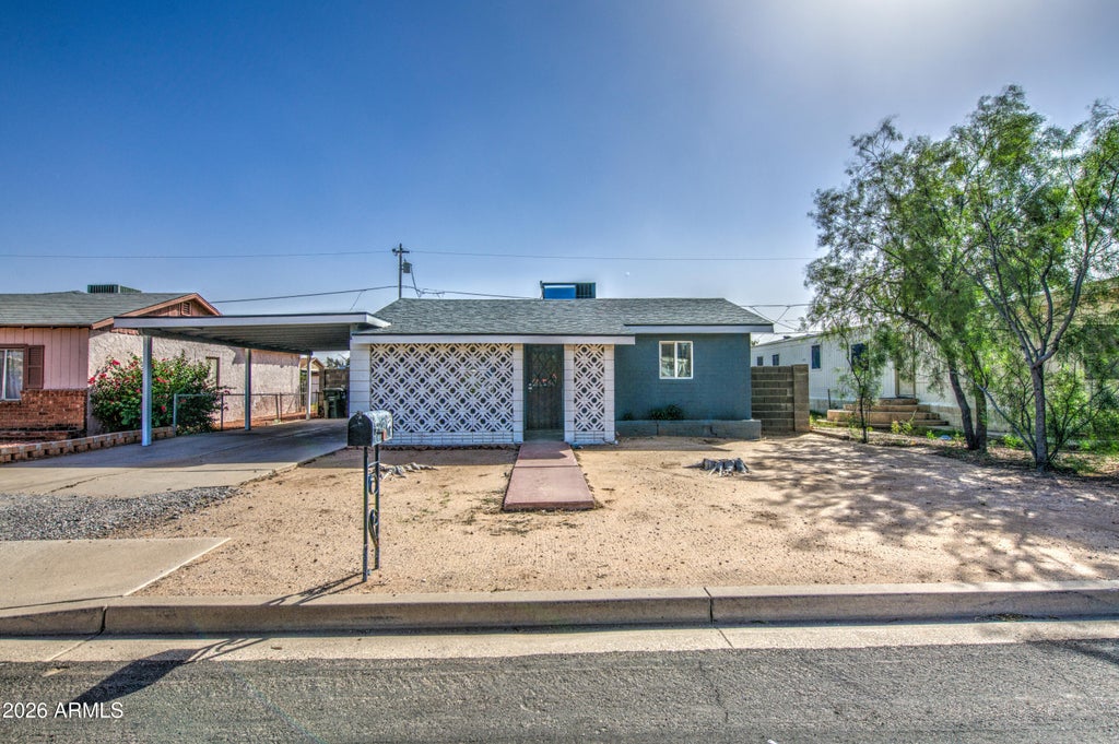 Photo of 1131 E 6th Street, Casa Grande, AZ 85122 (MLS # 7095837)