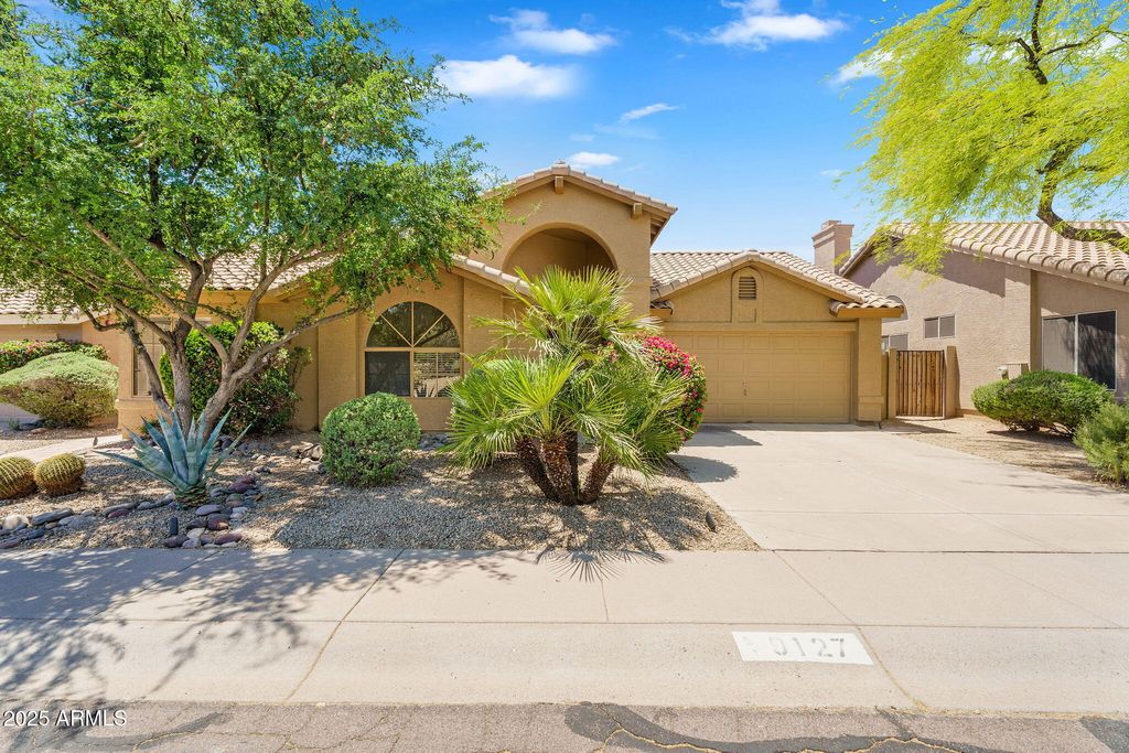Photo of 9127 E Siesta Lane, Scottsdale, AZ 85255 (MLS # 6862546)