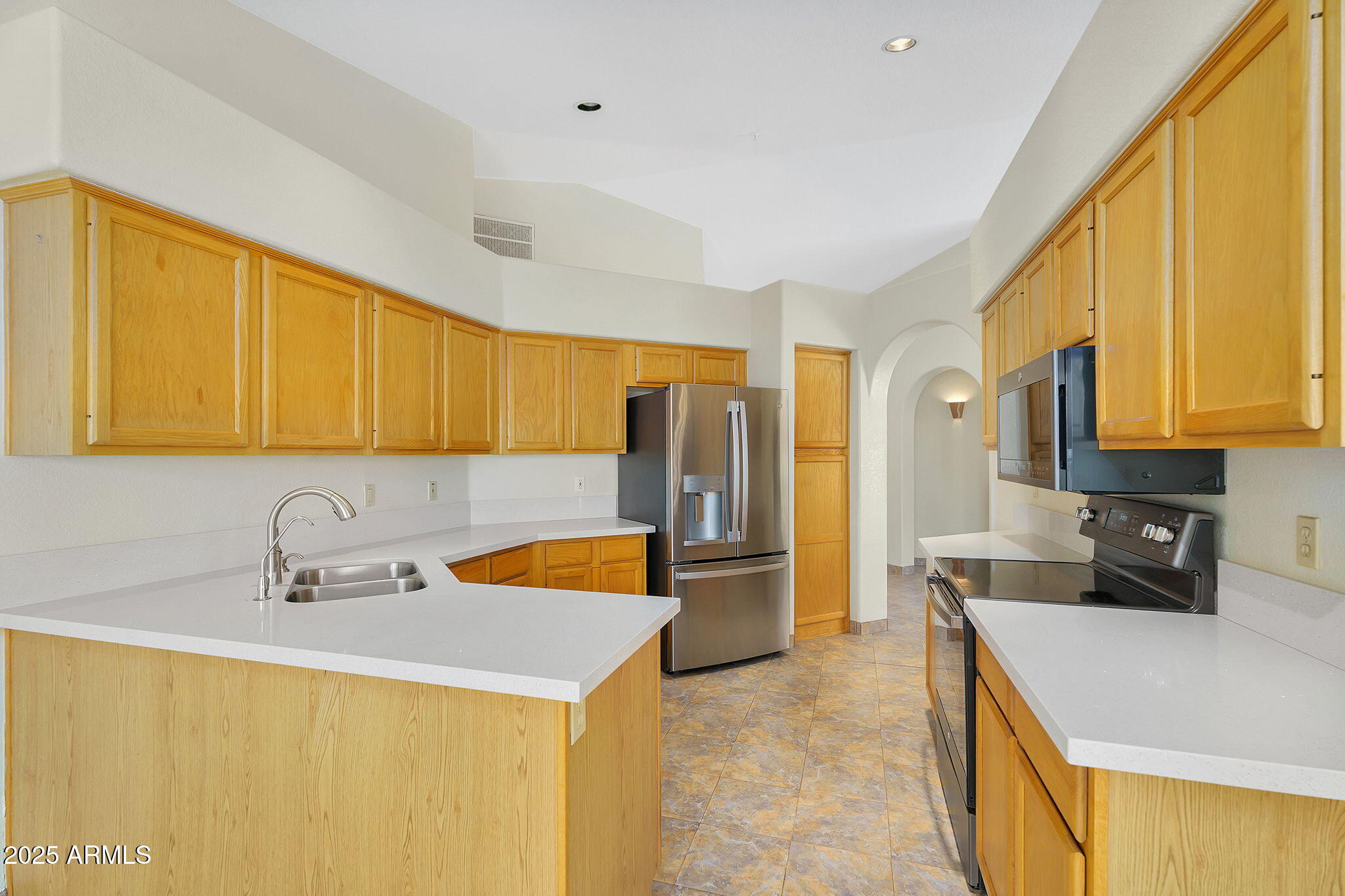 9127 E SIESTA Lane