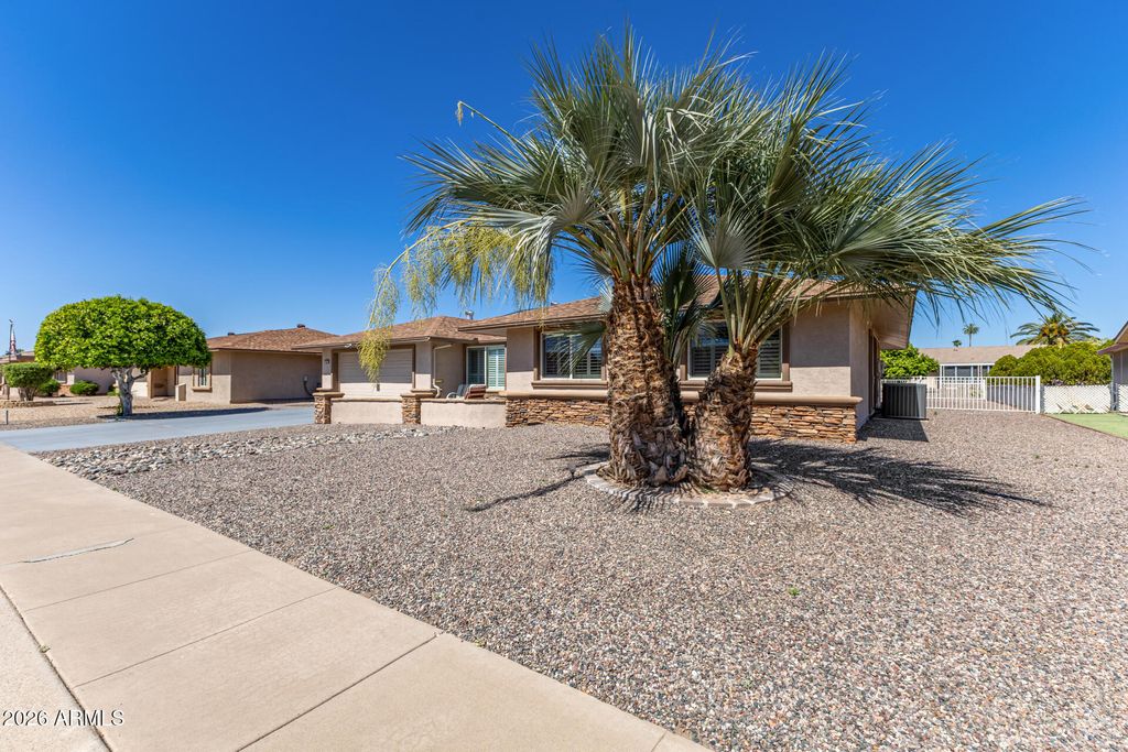 Photo of 10018 W Oak Ridge Drive, Sun City, AZ 85351 (MLS # 6991440)