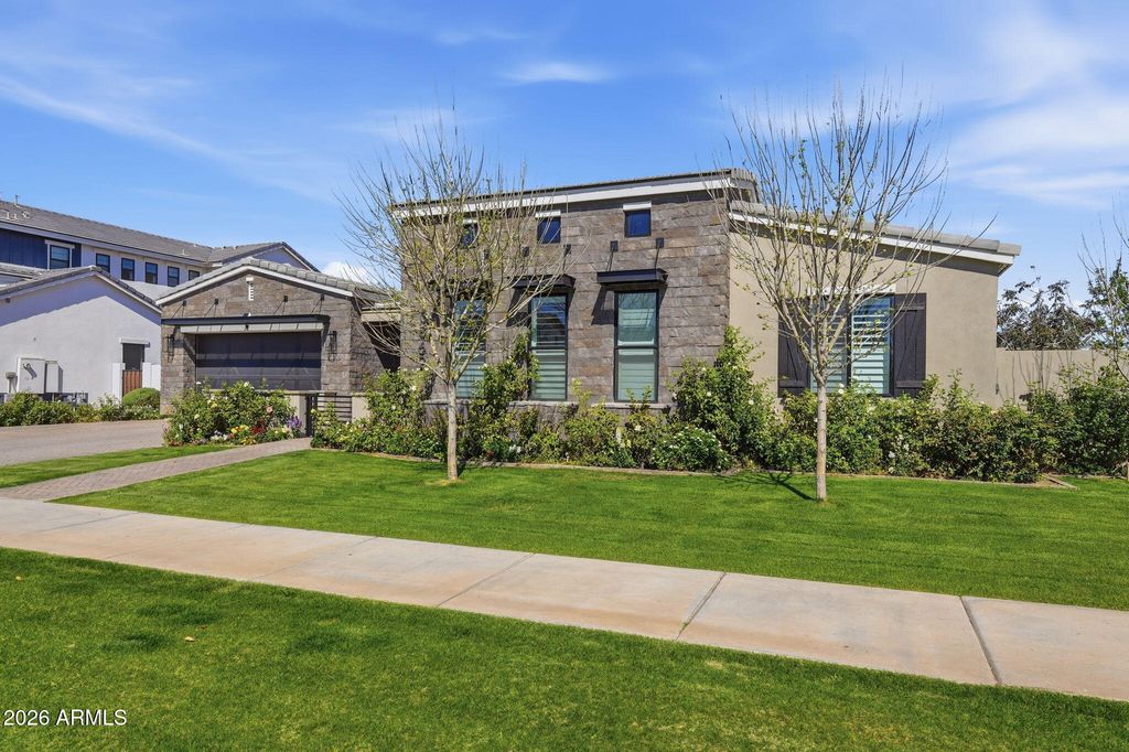 Photo of 3862 E Bloomfield Parkway, Gilbert, AZ 85296 (MLS # 6984660)