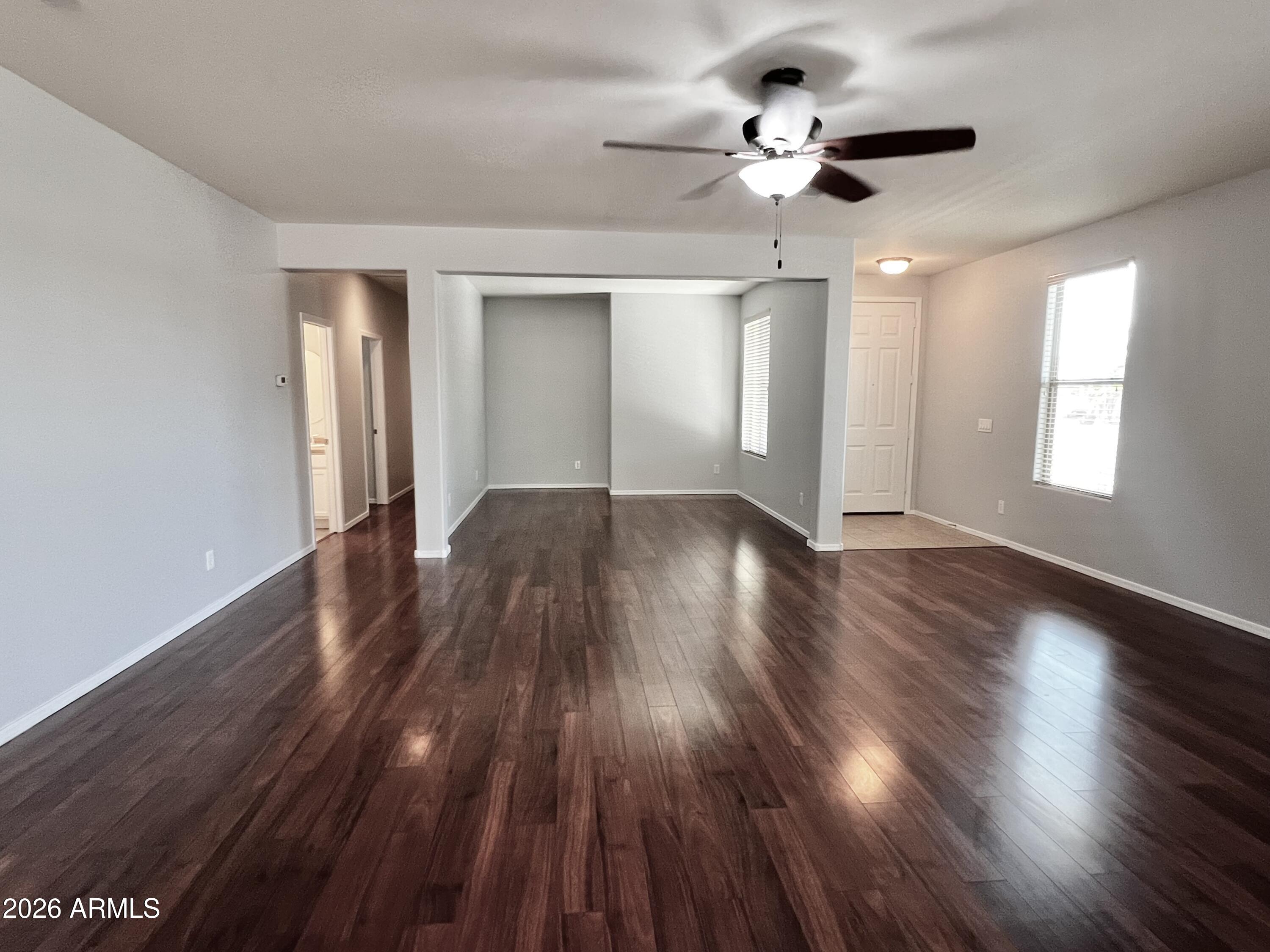 5238 W Cochise Drive