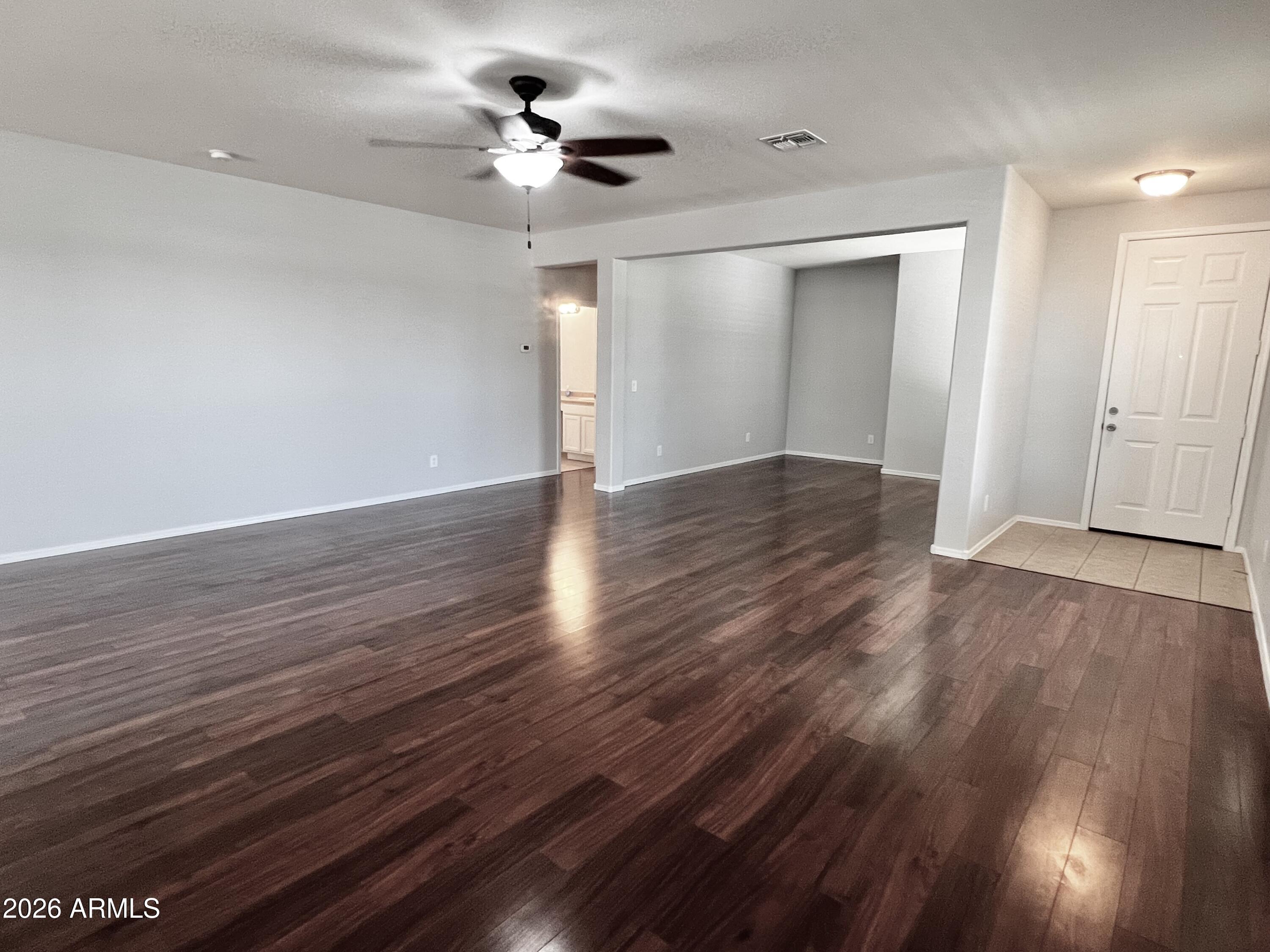 5238 W Cochise Drive