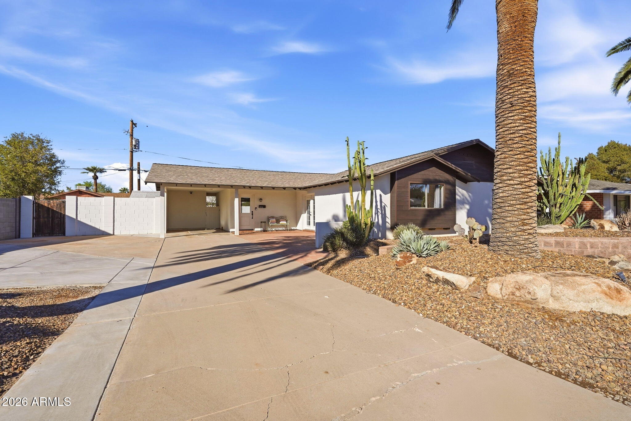 8702 E HIGHLAND Avenue