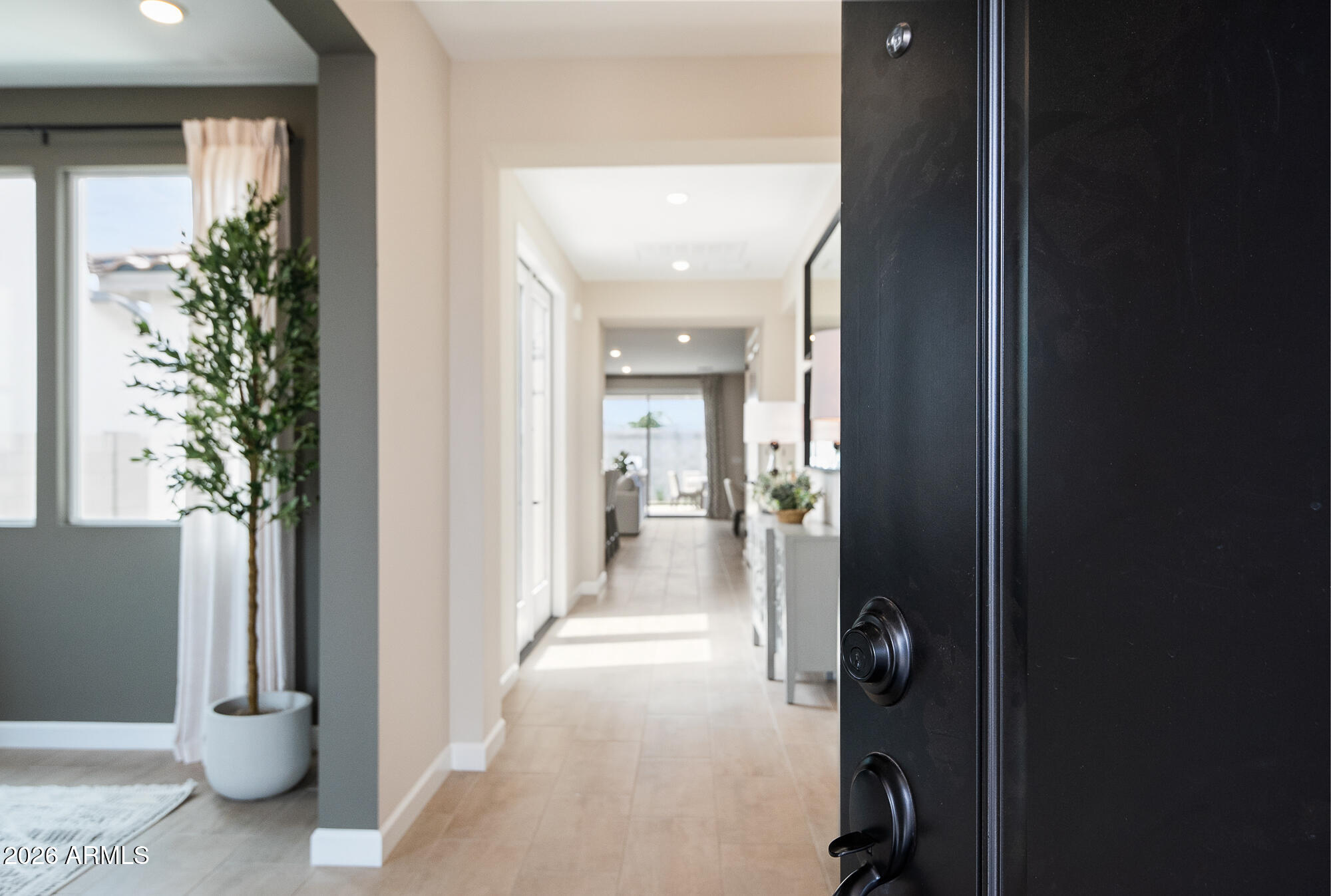 17578 W ILLINI Street