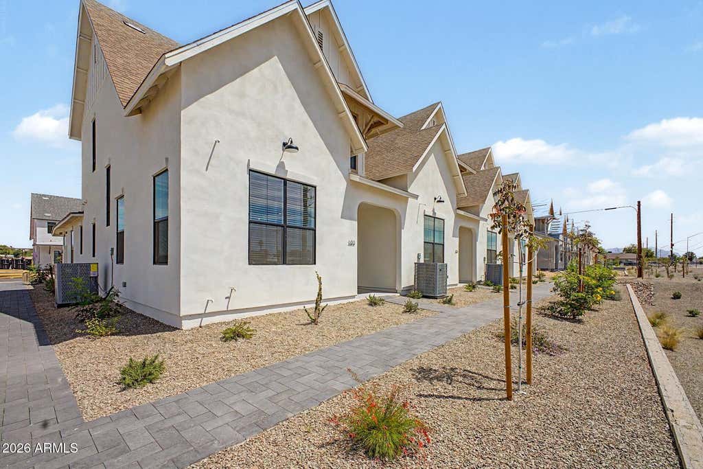 Photo of 8232 E University Drive, Mesa, AZ 85207 (MLS # 7053038)