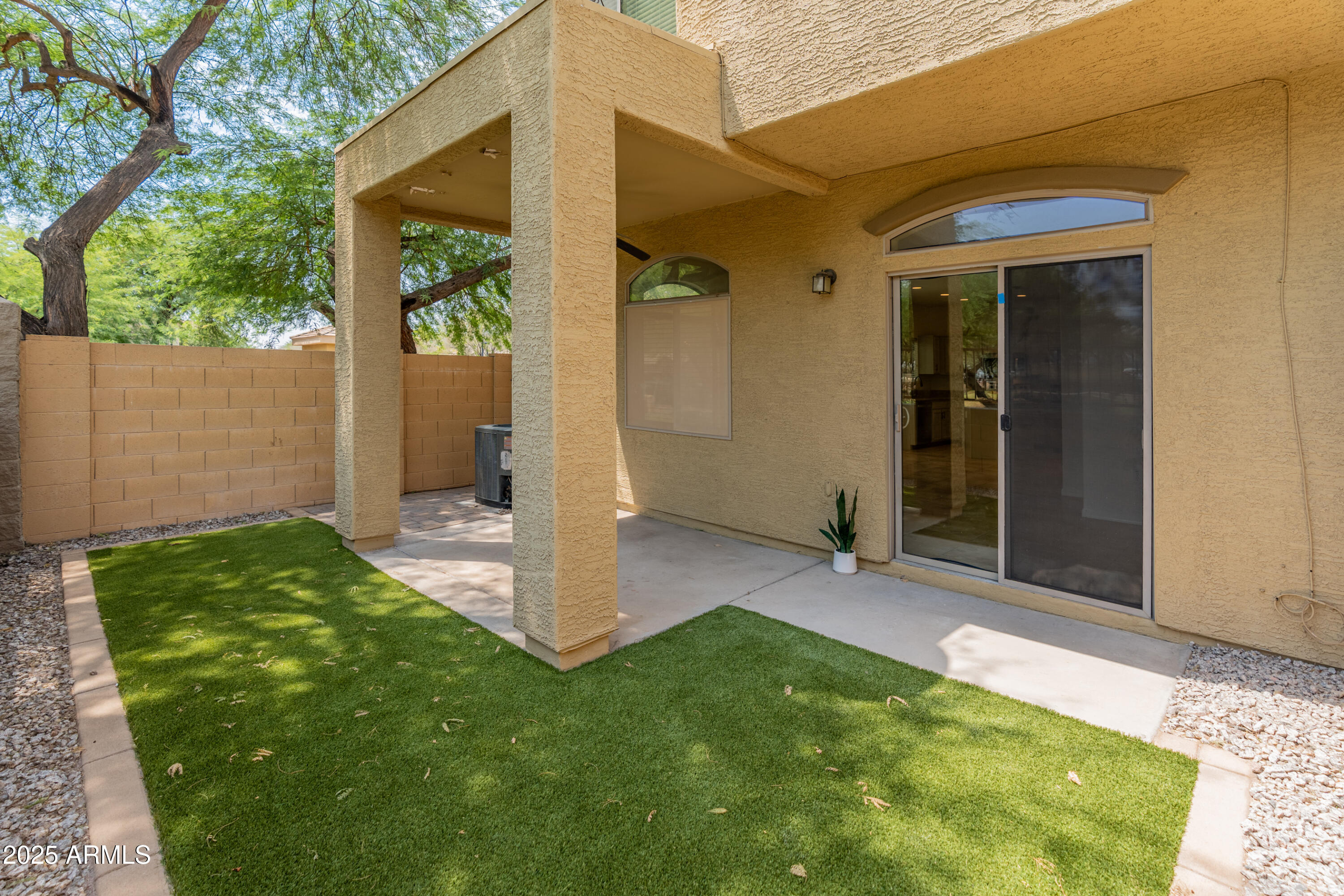 2250 E Deer Valley Road 104