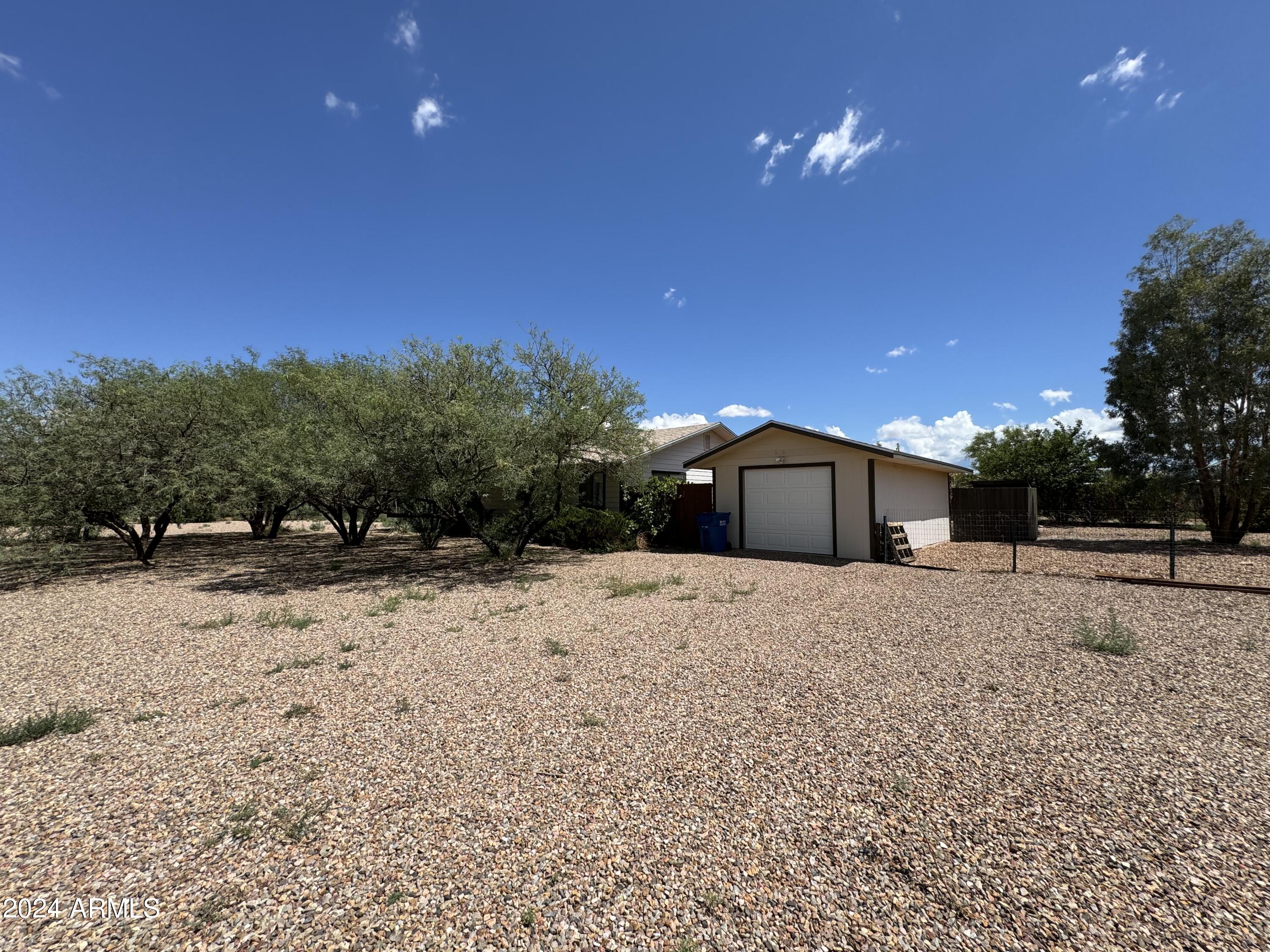 WHETSTONE MESA ESTATES 1 - Residential Lease
