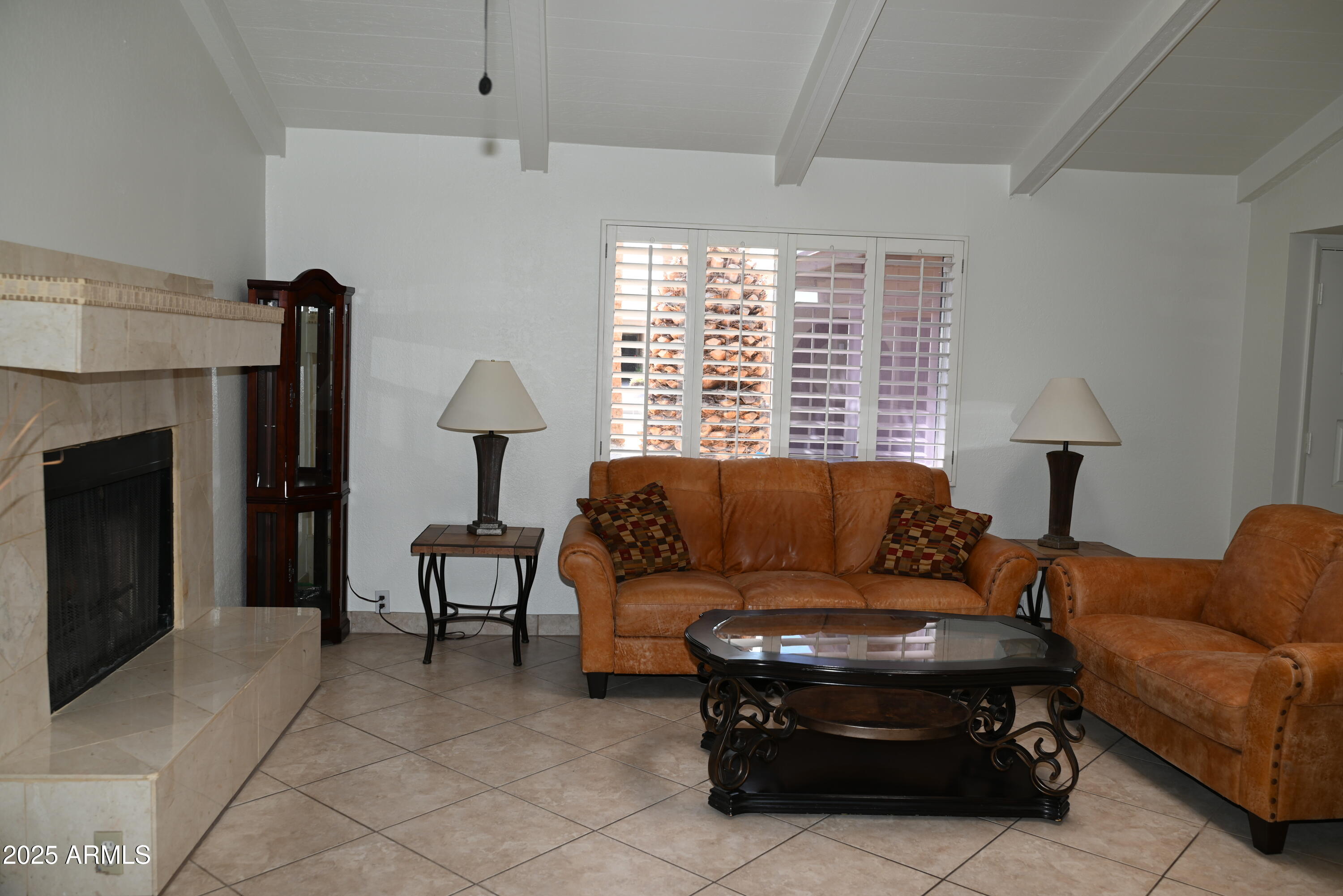 7512 N Via Del Elemental --