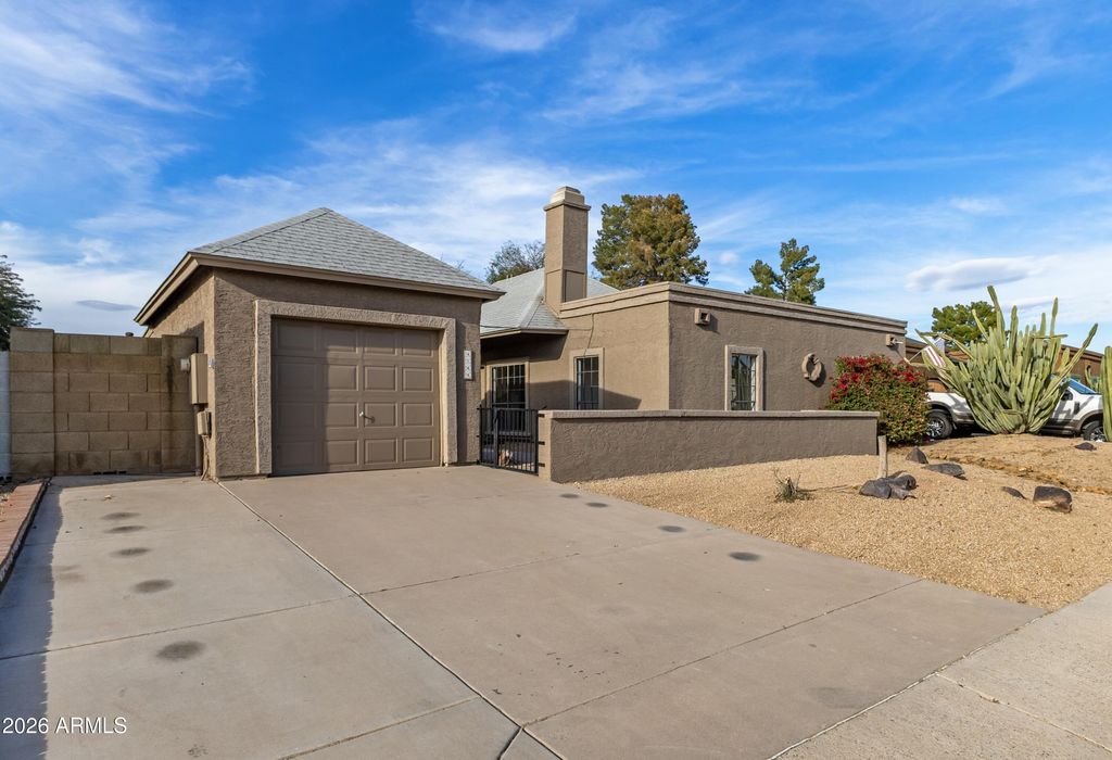 Photo of 4144 W Michigan Avenue, Glendale, AZ 85308 (MLS # 6983093)