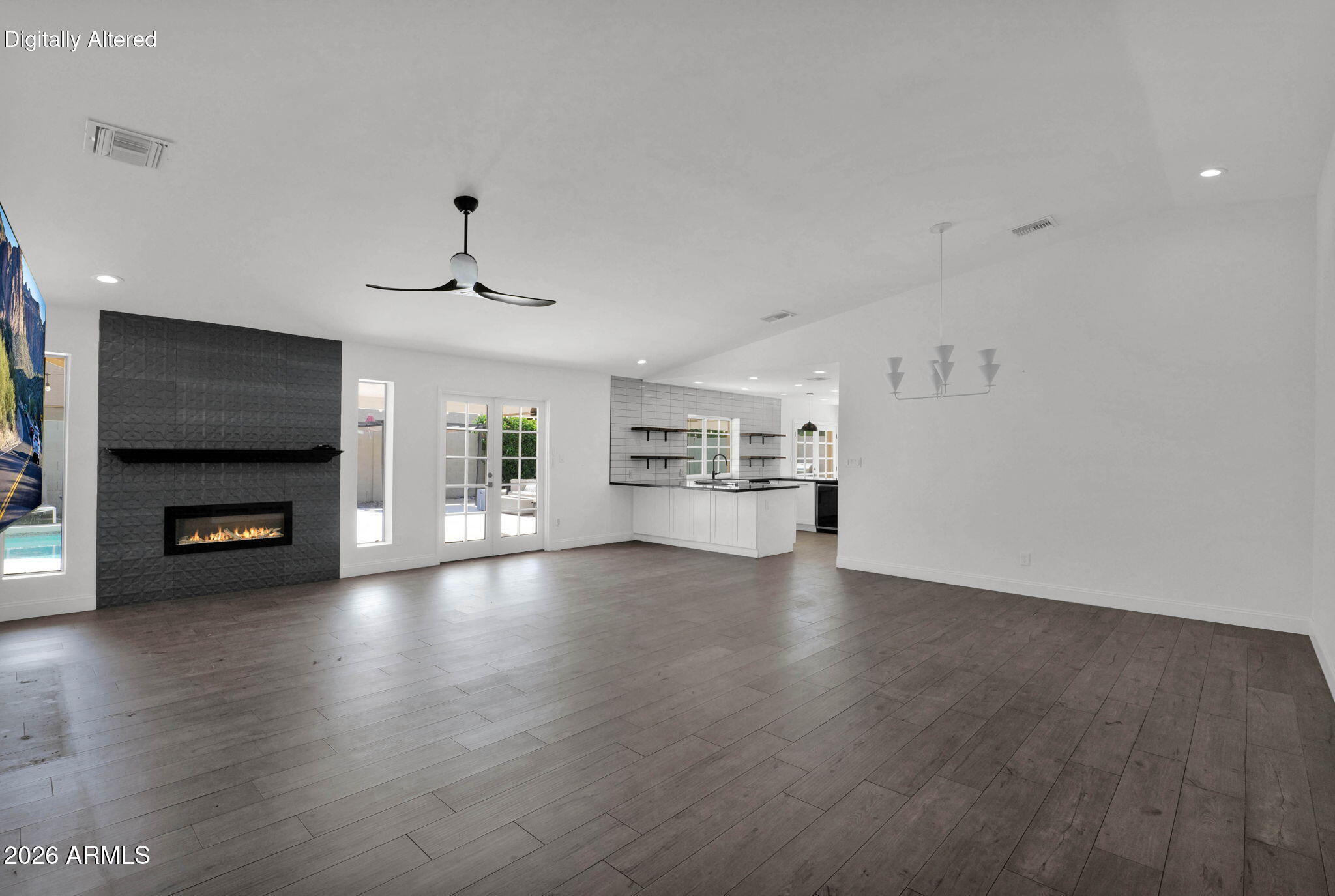 2717 S LOS ALTOS --