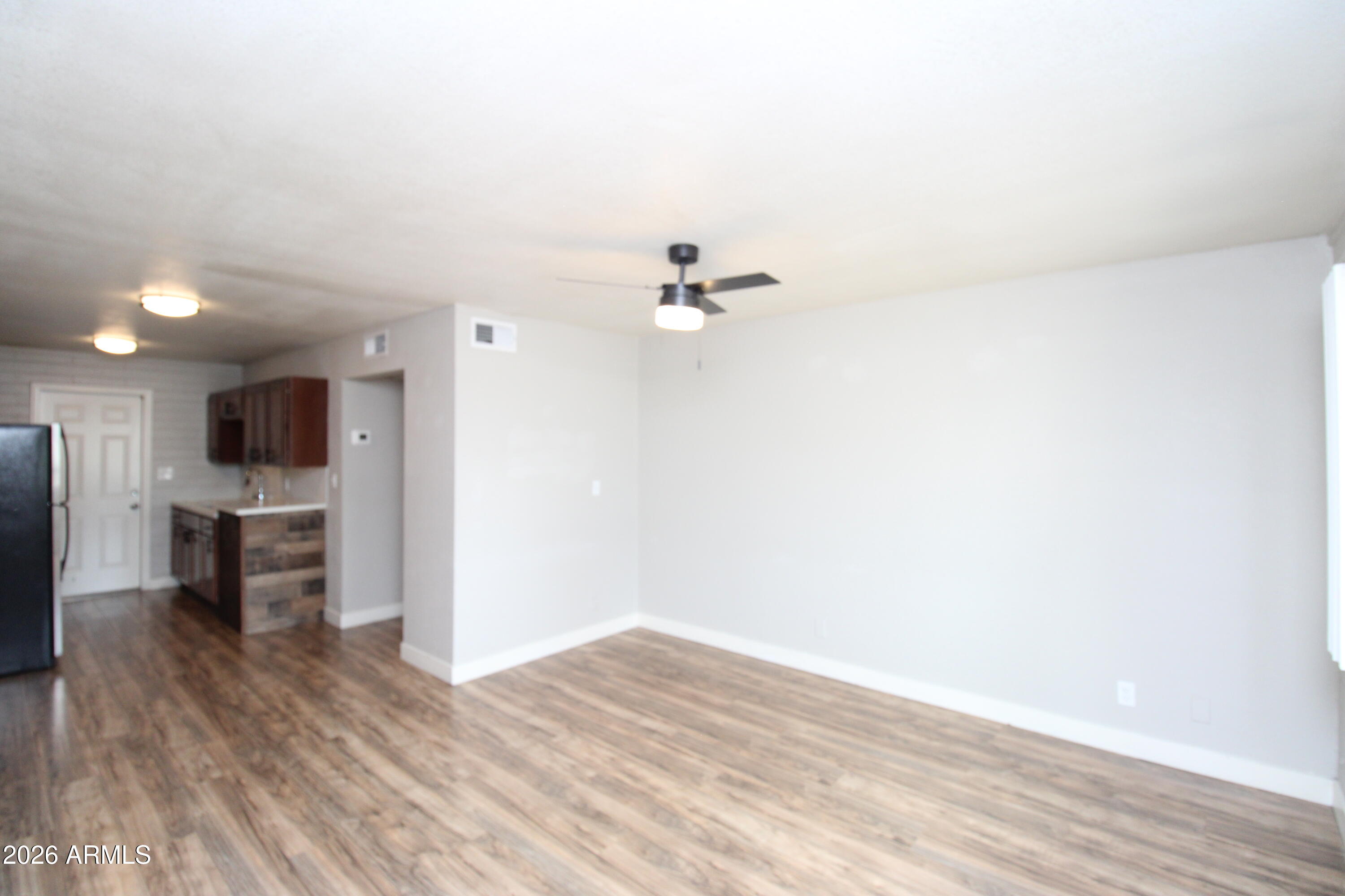 6040 N 21ST Avenue 8