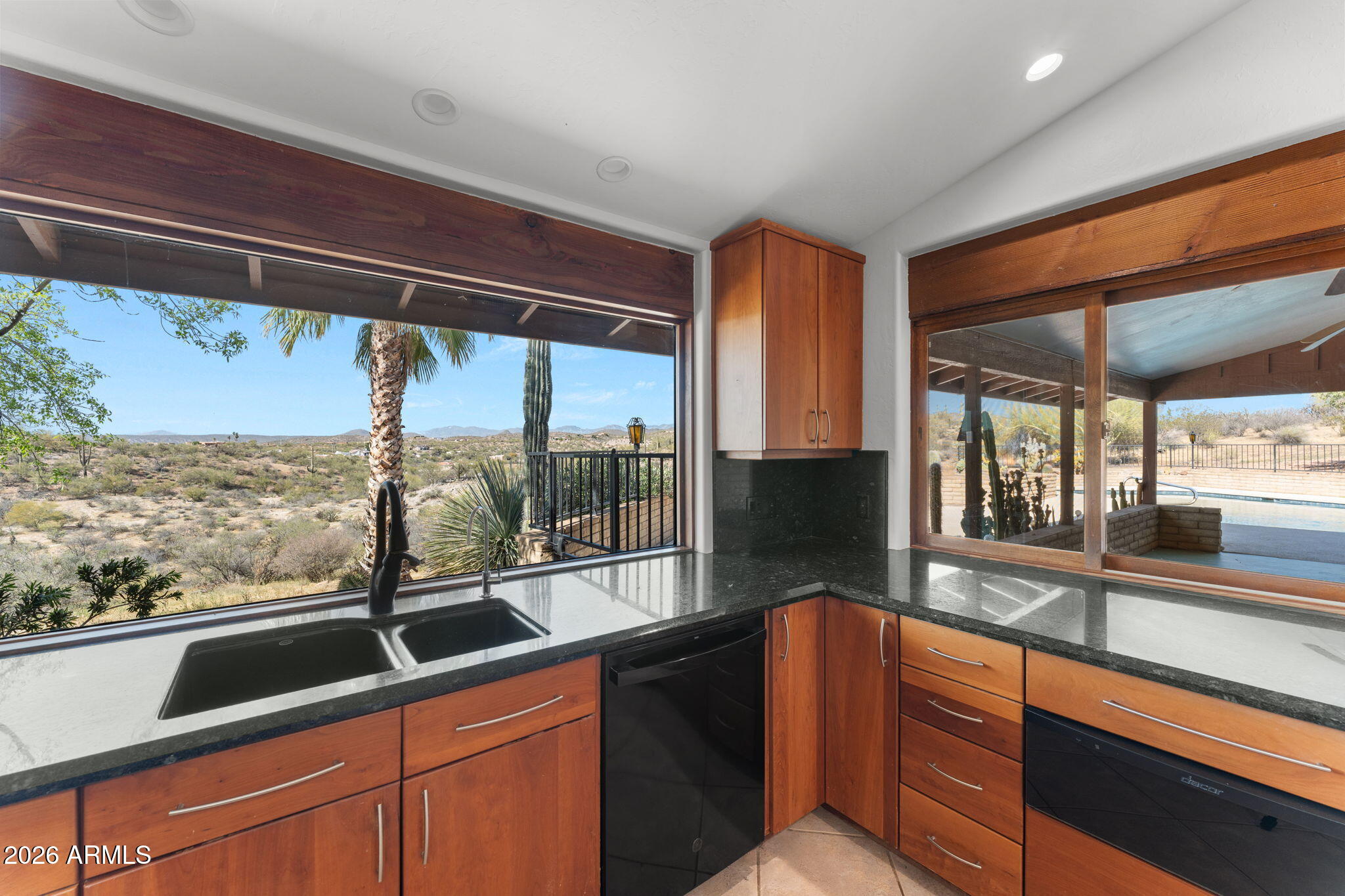 1125 N MUSTANG Trail