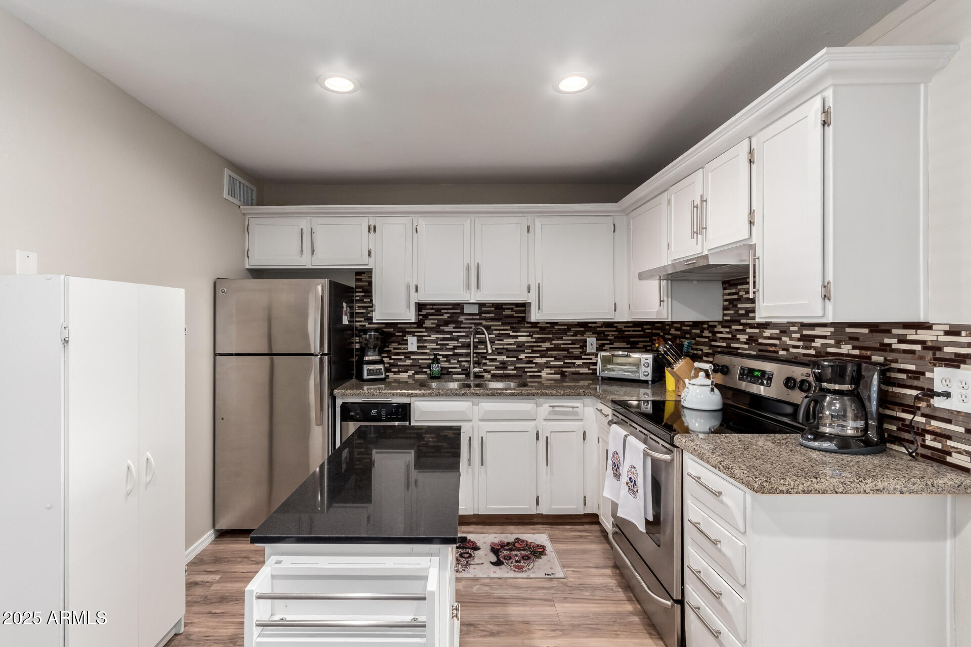 2235 W VILLA RITA Drive