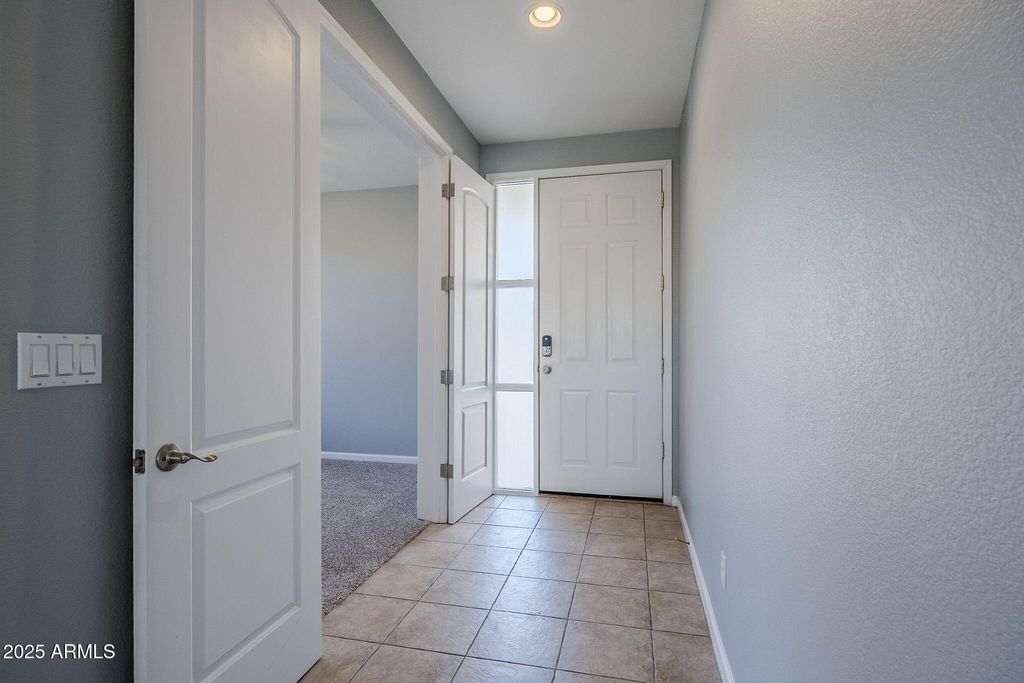 Photo of 13613 W Cypress Street, Goodyear, AZ 85395 (MLS # 6931810)