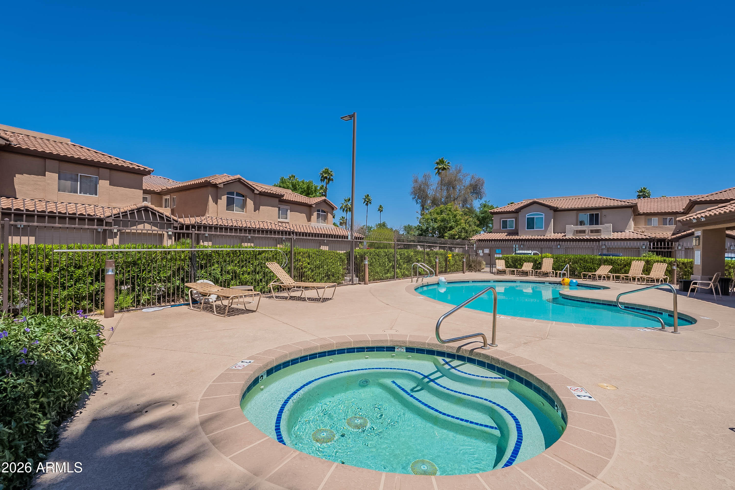 SUPERSTITION LAKES UNIT 2 CONDOMINIUM AMD - Residential