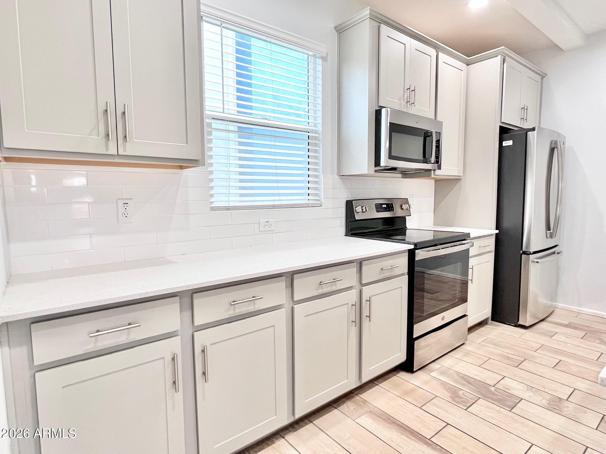 3434 N Longview Avenue 20