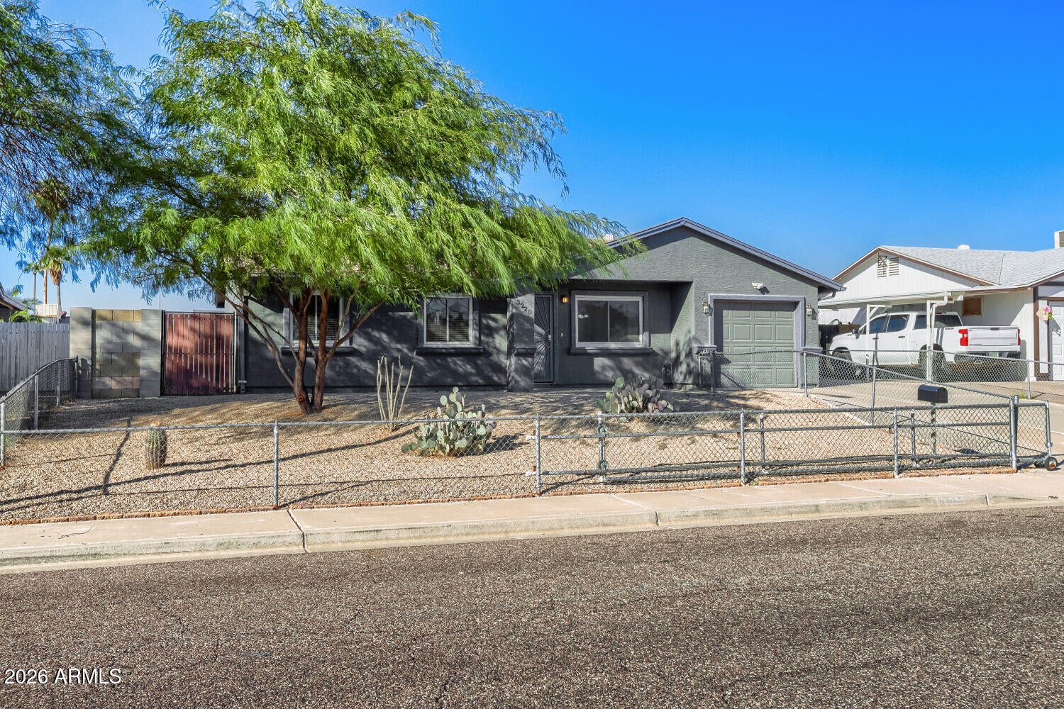3220 W GROVERS Avenue