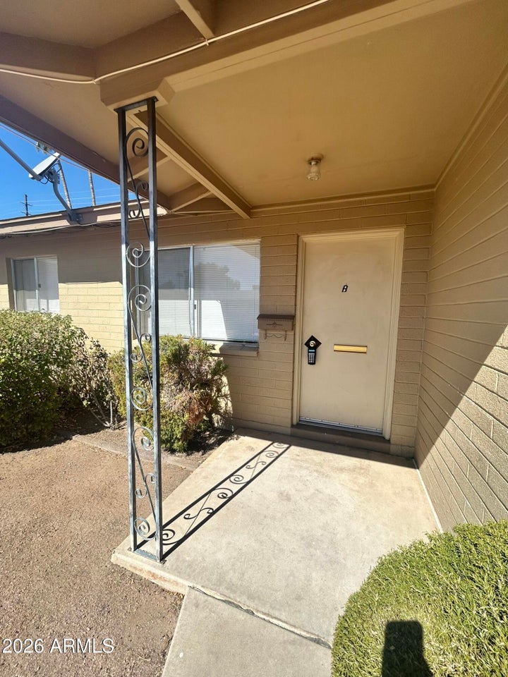 Photo 1 of 27 — 5233 E University Drive Apt B, Mesa, AZ 85205