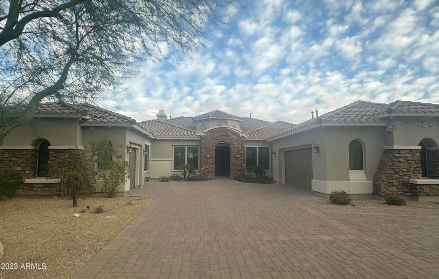Single level in guard gated Windgate ranch.    Very open floorplan with tall ceilings. Giant great room concept great for entertaining. New roof in 2023 with 20 year warranty. Many upgrades in 2023. Giant master bedroom. Oversized Mountain View lot. The Casita is perfect for your guests. Must see this house and the views in person