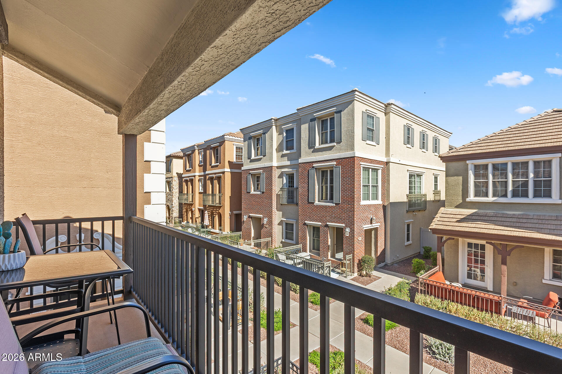 2641 S BAHAMA Drive S