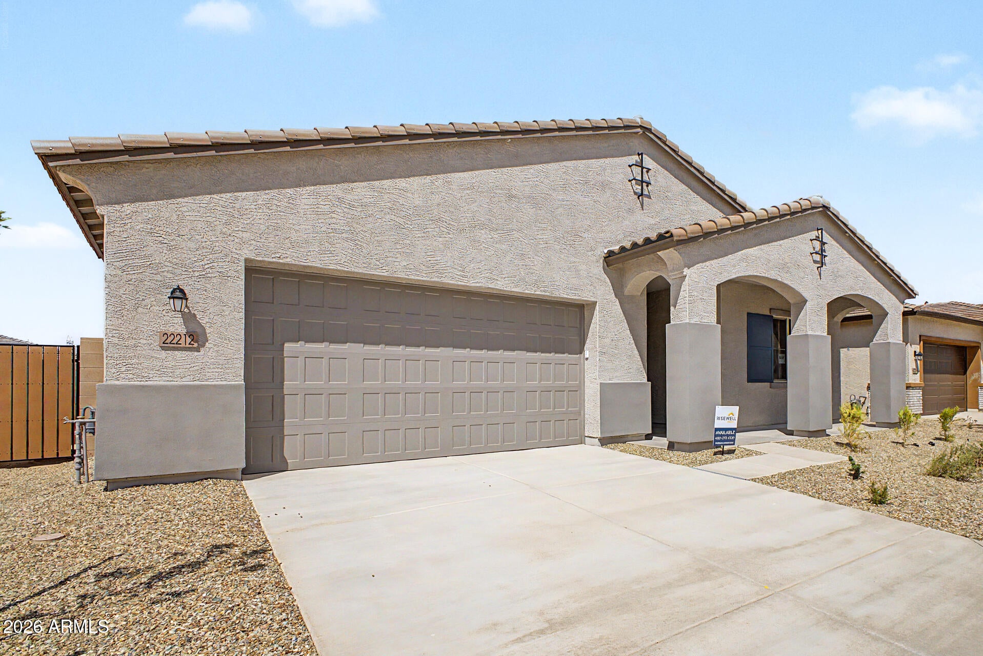 22212 W BLACKHAWK Drive