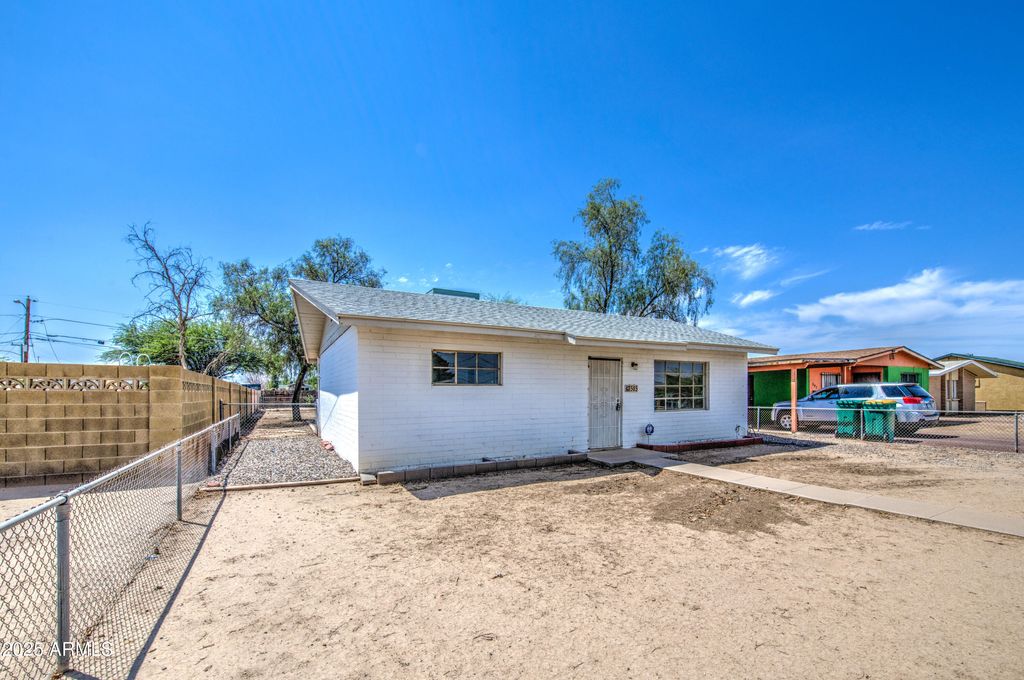 Photo of 505 W 11th Street, Eloy, AZ 85131 (MLS # 6911160)
