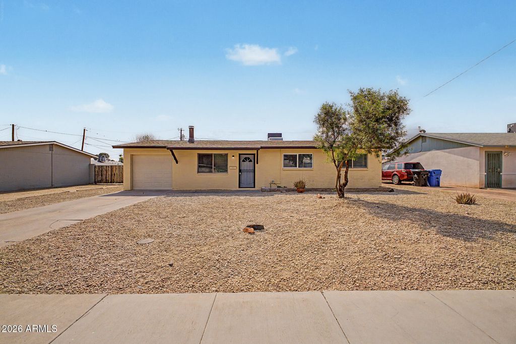 Photo of 13216 N 31st Avenue, Phoenix, AZ 85029 (MLS # 7025766)