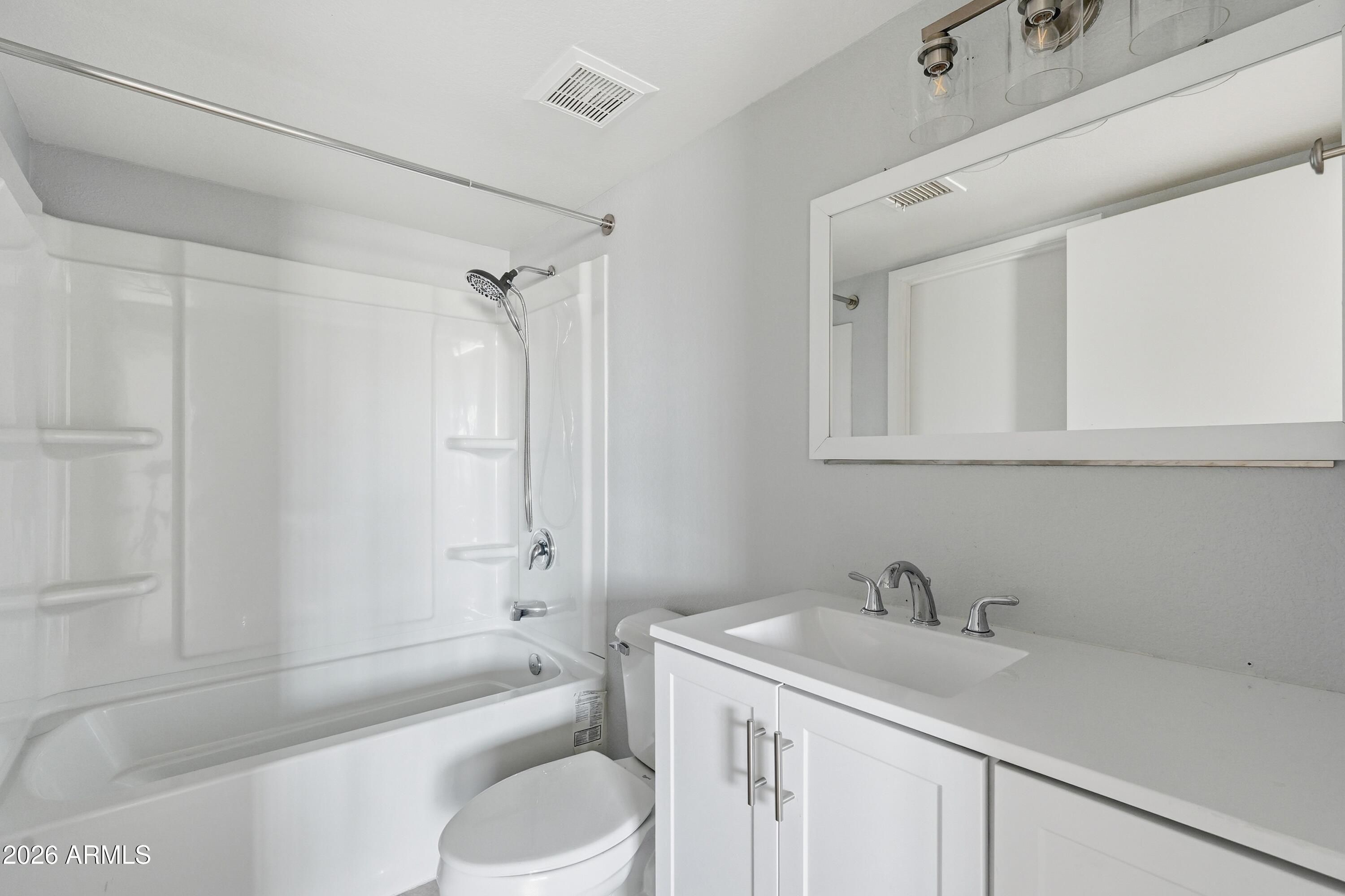 SHADOW OAK - Residential