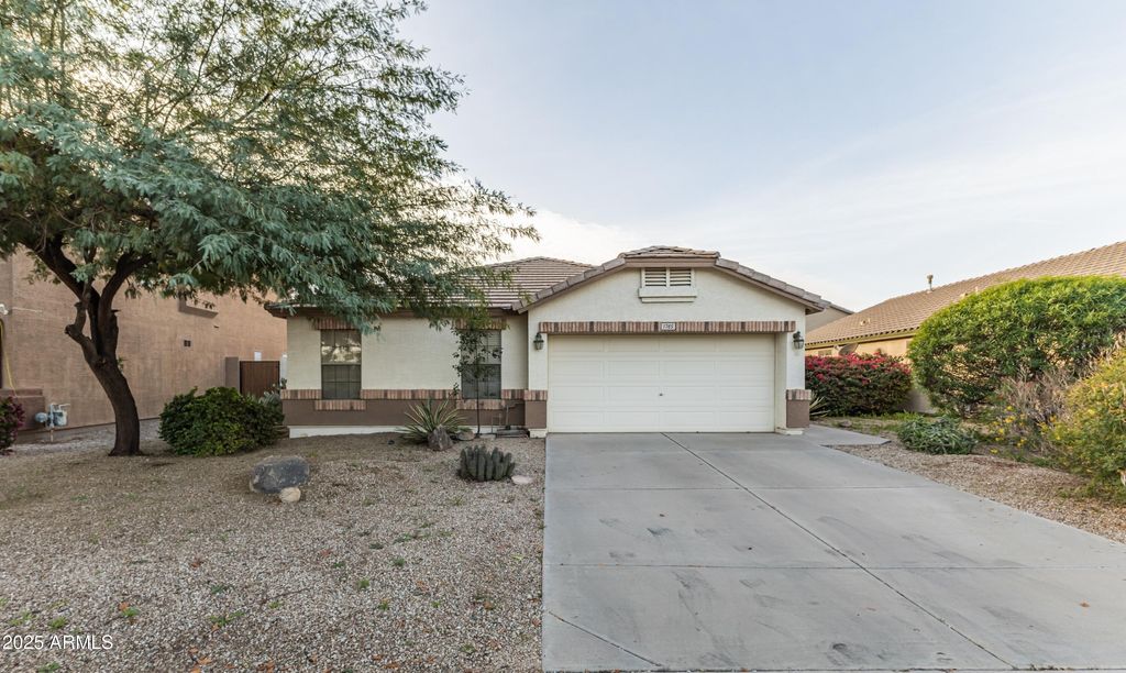 Photo of 1765 E Ivanhoe Street, Gilbert, AZ 85295 (MLS # 6962036)
