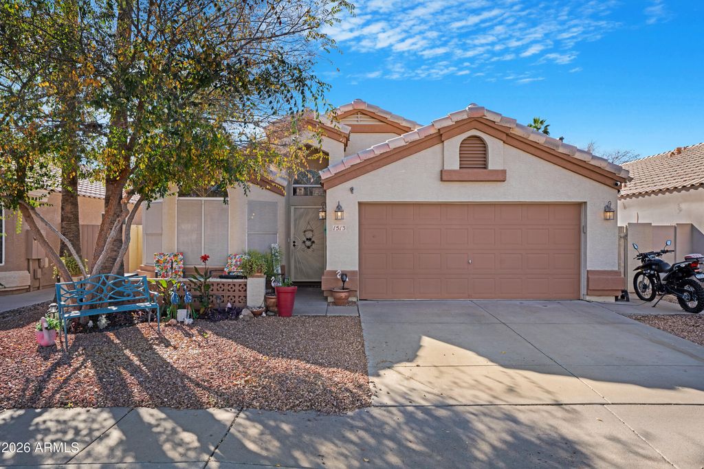 Photo of 1513 W Shellfish Drive, Gilbert, AZ 85233 (MLS # 6974394)
